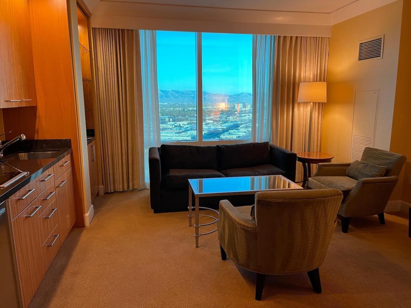 Five Star Trump Hotel No Resort And Cleaning Fees Las Vegas Exterior photo